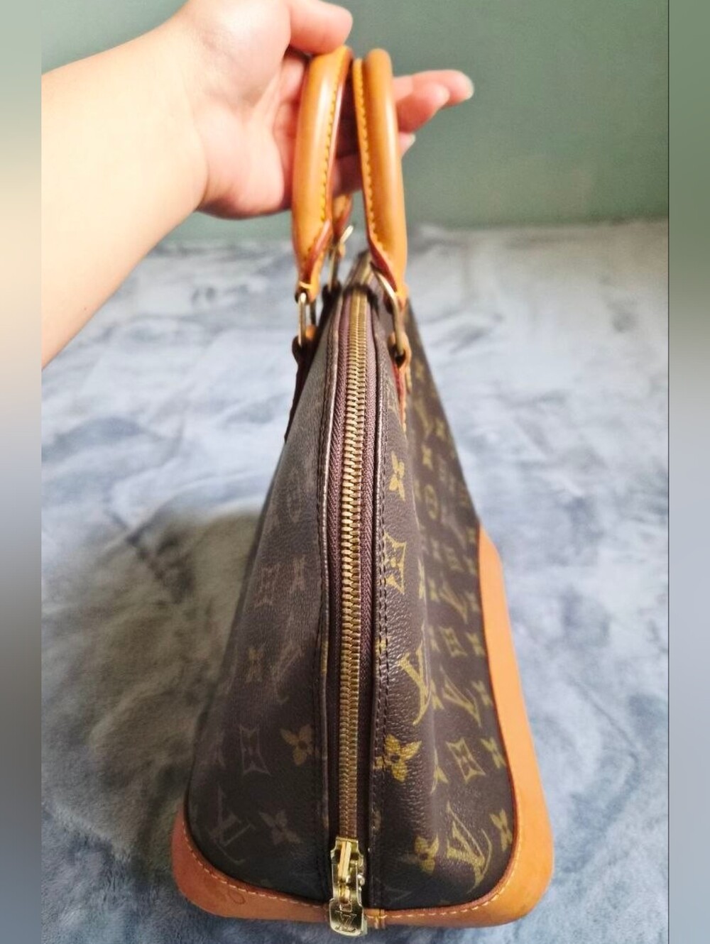 Authentic Louis Vuitton Alma PM Monogram Top Handle - Picture 8 of 16